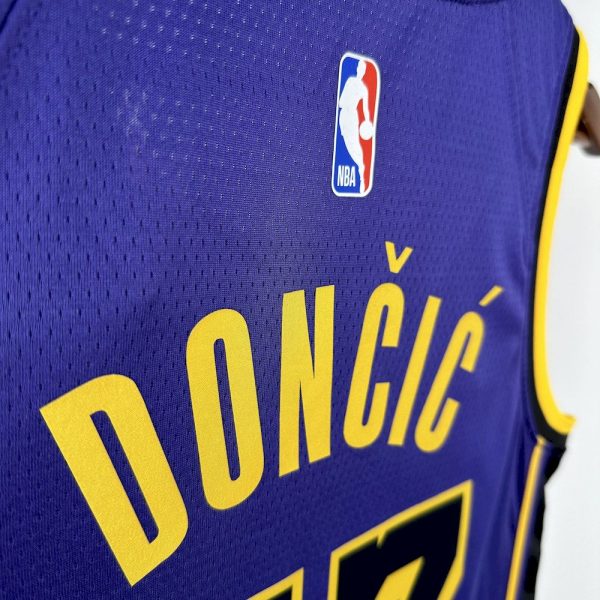 Los Angeles Lakers 2023/24 Statement Edition DONCIC#77 - Image 7