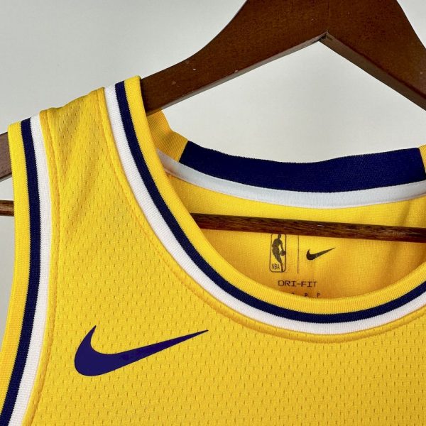 Los Angeles Lakers 2023/24 Icon Edition DONCIC#77 - Image 8