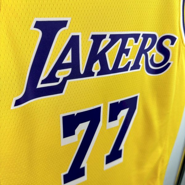 Los Angeles Lakers 2023/24 Icon Edition DONCIC#77 - Image 4