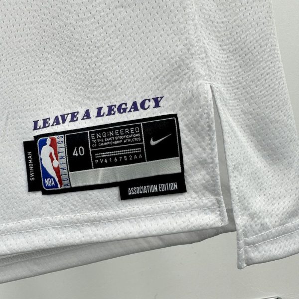 Los Angeles Lakers 2023/24 Association Edition DONCIC#77 - Image 4